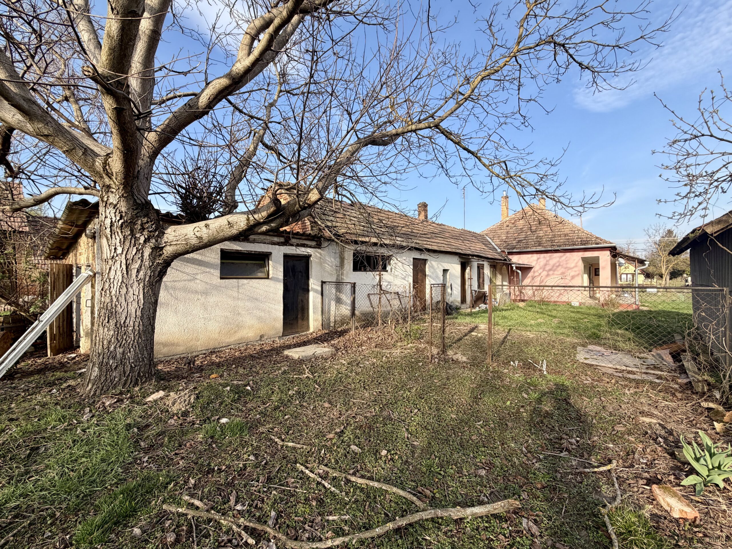 <b>105 m2</b> <br>Eladó családi ház Sávolyon – egy otthon, ahol új fejezet kezdődhet. - Bild 16