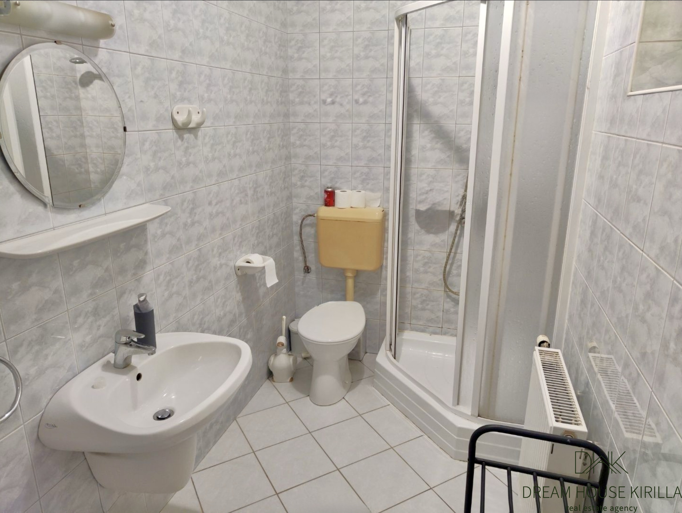 <b>214 m2</b> <br>Tágas, többgenerációs családi ház Keszthelyen eladó - Bild 15